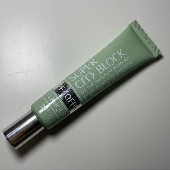 Clinique Super City Block Oil-Free Daily Face Protector SPF 40 – 40ml - Picture 1 of 5